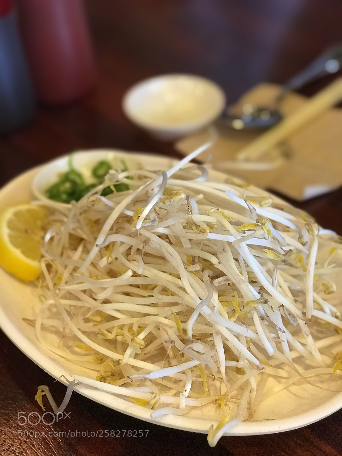 Apple iPhone 7 Plus sample photo. Bean sprouts with rice photography