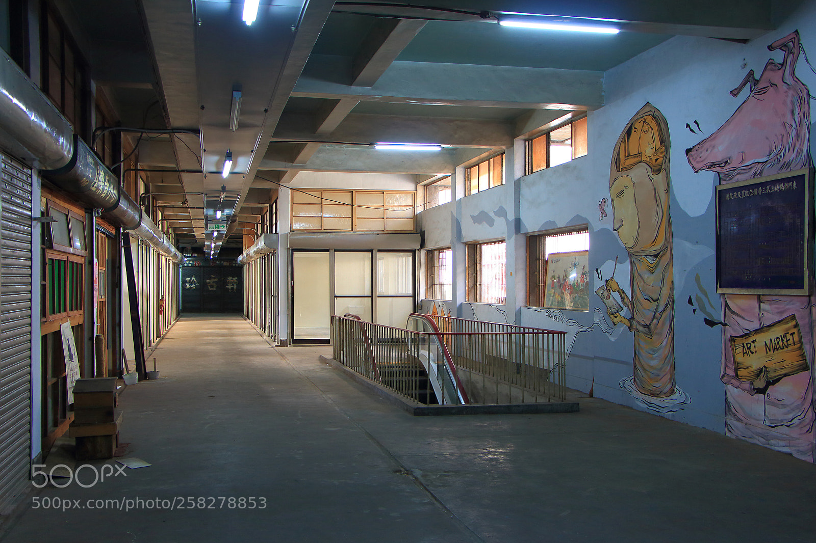 Canon EOS 650D (EOS Rebel T4i / EOS Kiss X6i) sample photo. #street_blues photography