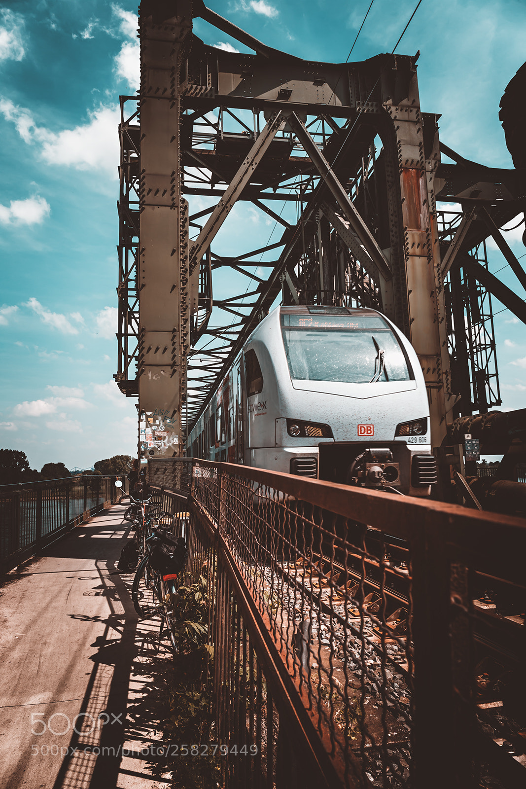Canon EOS 6D sample photo. Südbrücke mainz photography