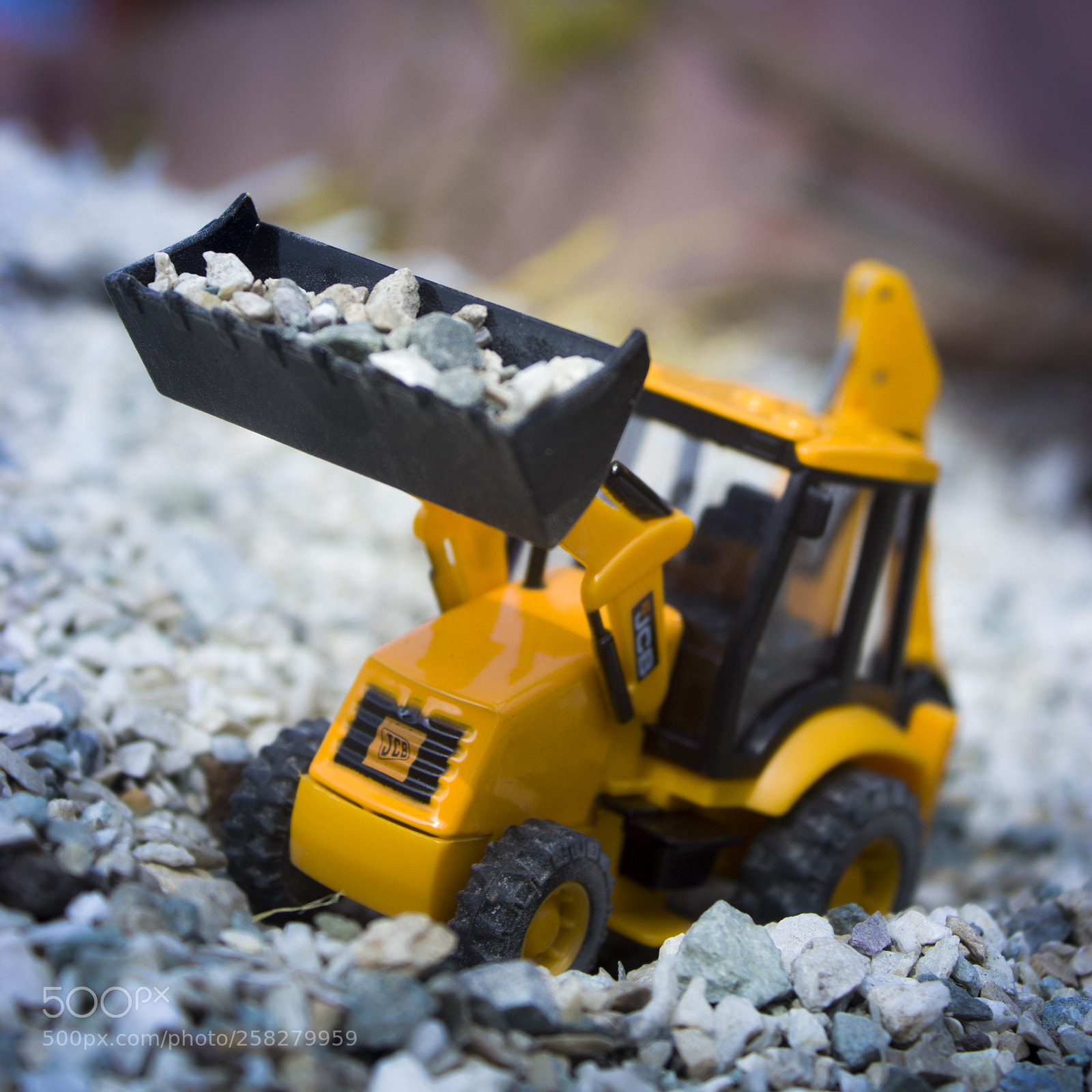 Canon EOS 600D (Rebel EOS T3i / EOS Kiss X5) sample photo. Jcb toys photography