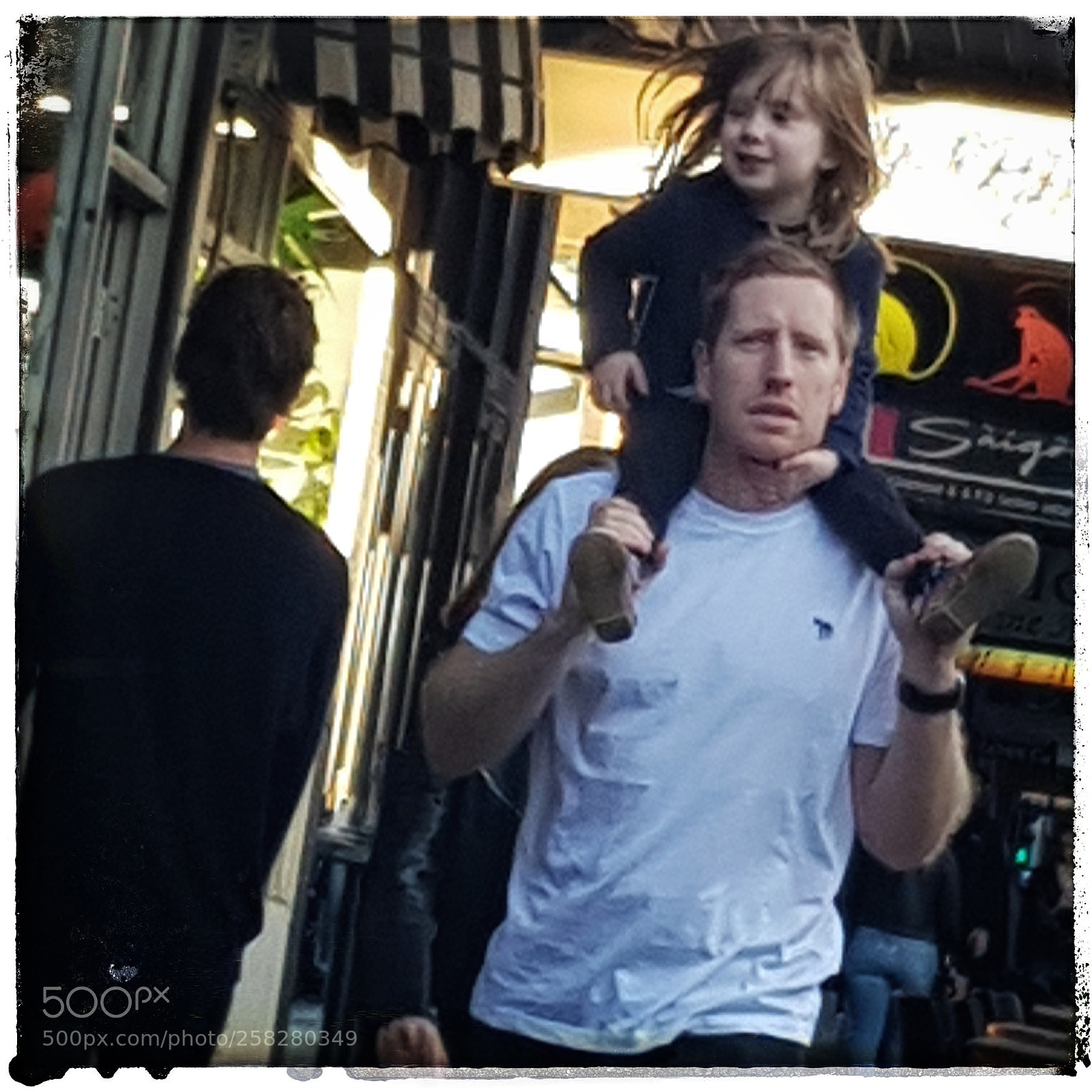 Samsung Galaxy S8 sample photo. The street ii photography