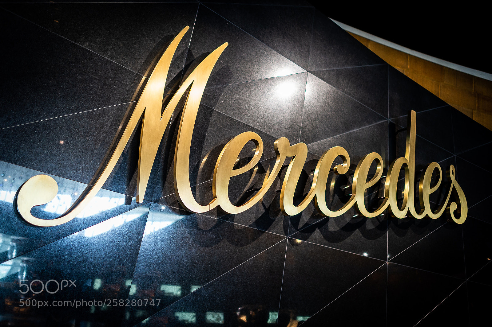 Nikon D4 sample photo. Mercedes-benz museum : stuttgart : germany photography