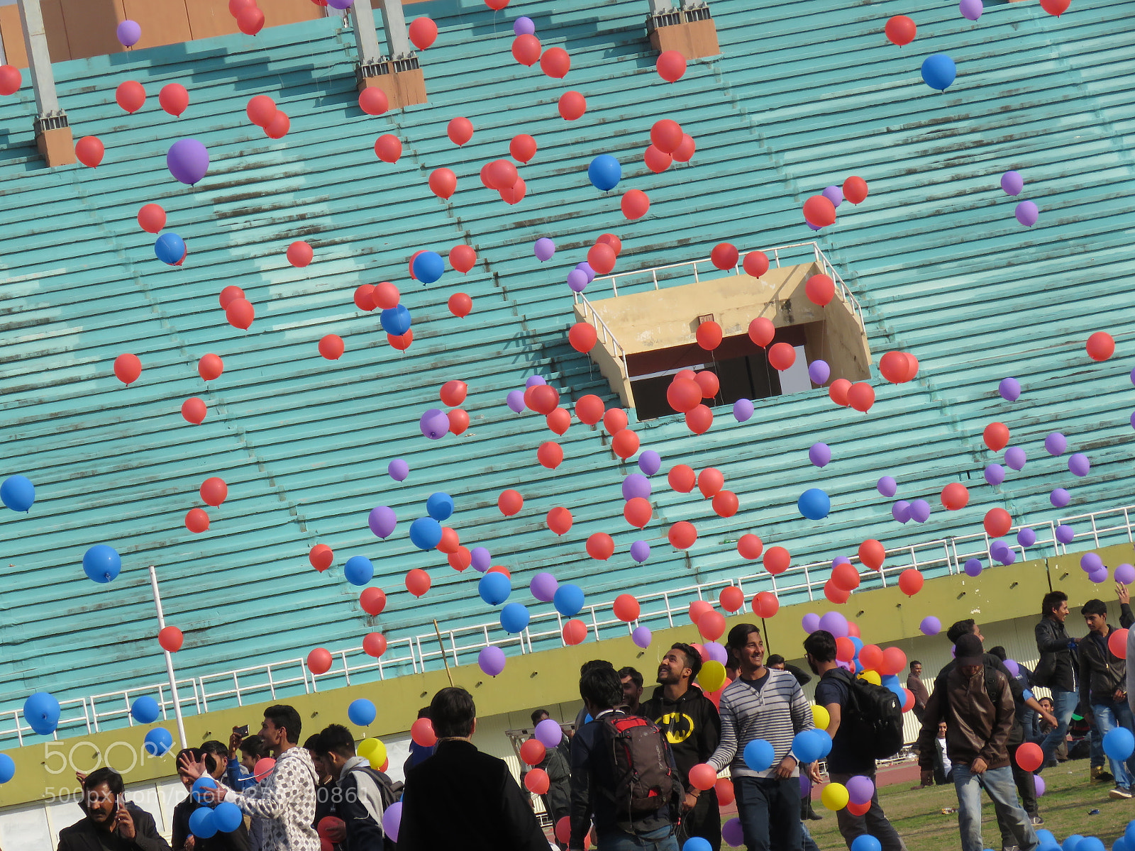Canon PowerShot SX60 HS sample photo. Celebration balloons photography