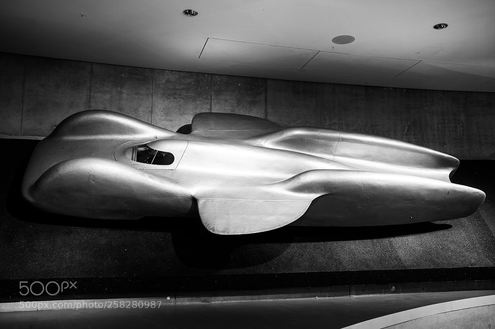 Nikon D4 sample photo. Mercedes-benz museum : stuttgart : germany photography
