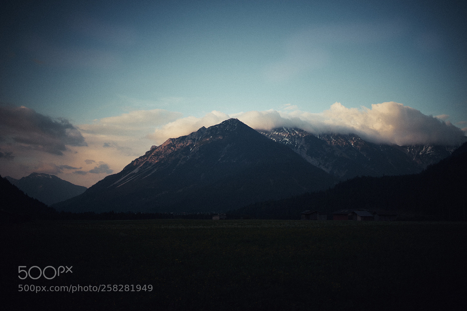 Sony a7 sample photo. //alps photography