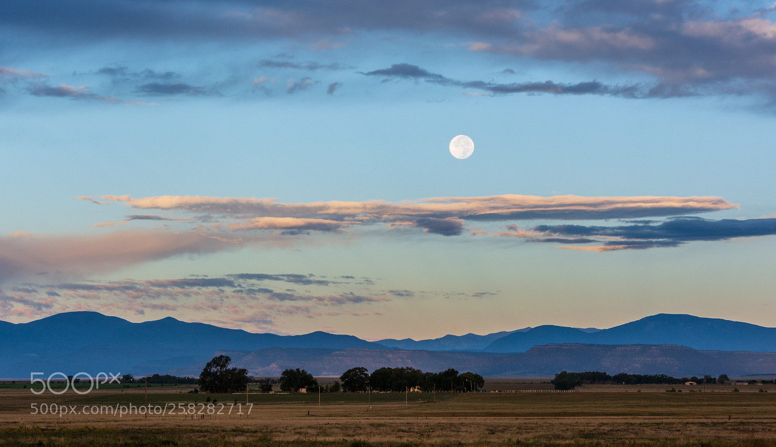Nikon D5200 sample photo. Maxwell moonset photography
