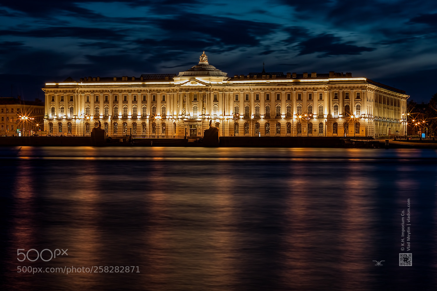 Canon EOS 500D (EOS Rebel T1i / EOS Kiss X3) sample photo. Night city st petersburg photography