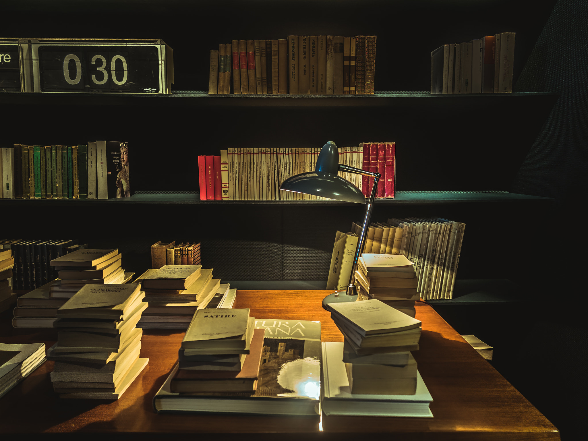 Olympus PEN E-PL7 sample photo. Reading is a light into the shadows of ignorance photography