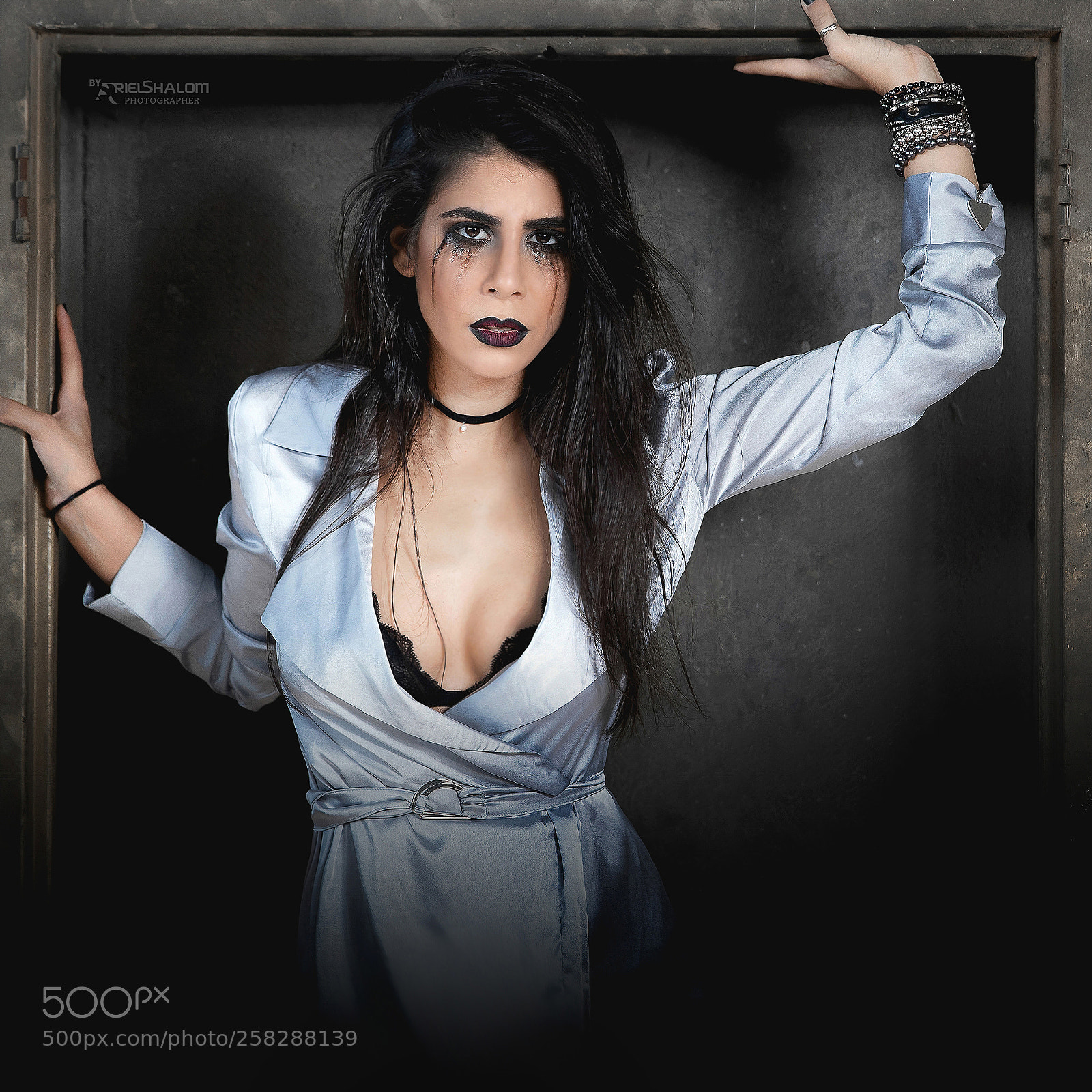 Nikon D610 sample photo. In a frame photography