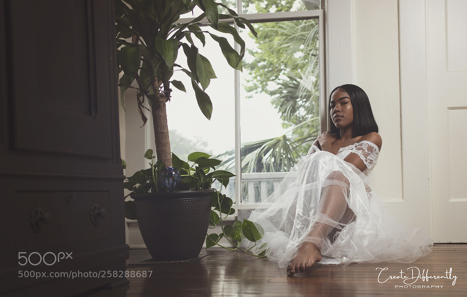Canon EOS 6D sample photo. Beautifully broken photography