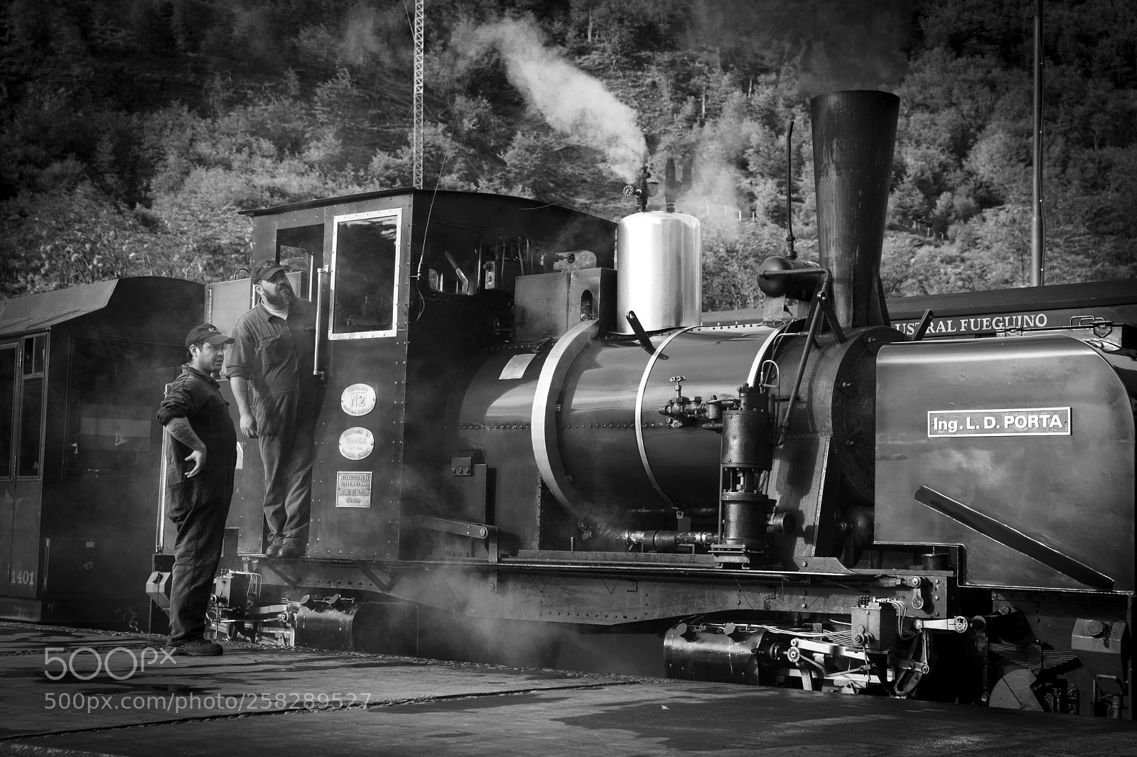 Canon EOS 6D Mark II sample photo. Steam engine locomotive photography