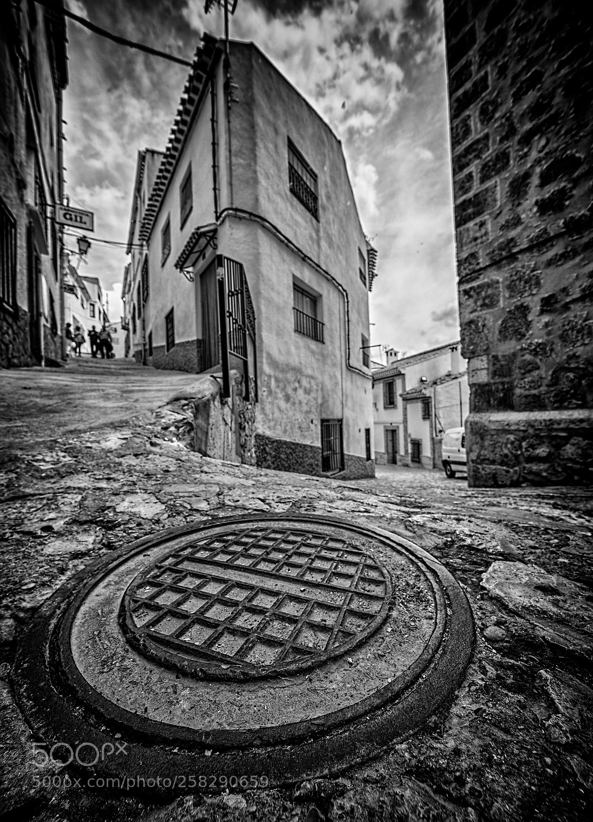 Olympus OM-D E-M1 Mark II sample photo. Alcala sewer photography