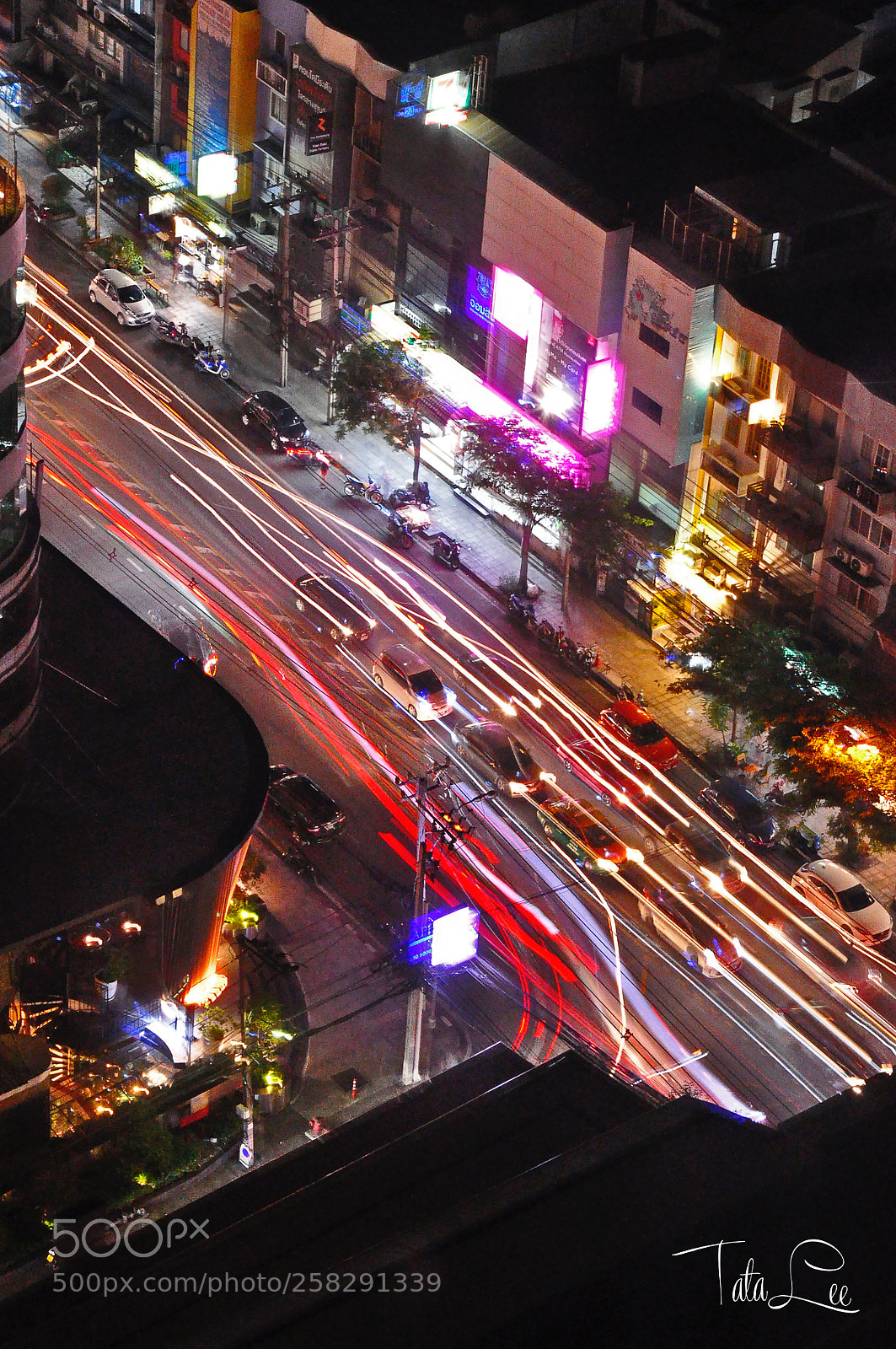 Nikon D5000 sample photo. Traffic  photography