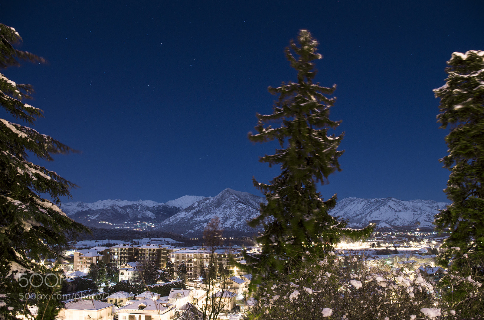Pentax K-50 sample photo. Snow photography