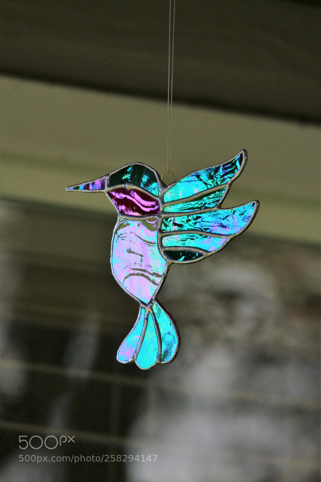 Canon EOS 700D (EOS Rebel T5i / EOS Kiss X7i) sample photo. Stained glass hummingbird photography