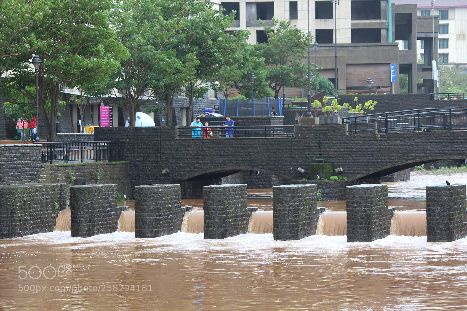 Canon EF-S 55-250mm F4-5.6 IS II sample photo. Rainfalls photography
