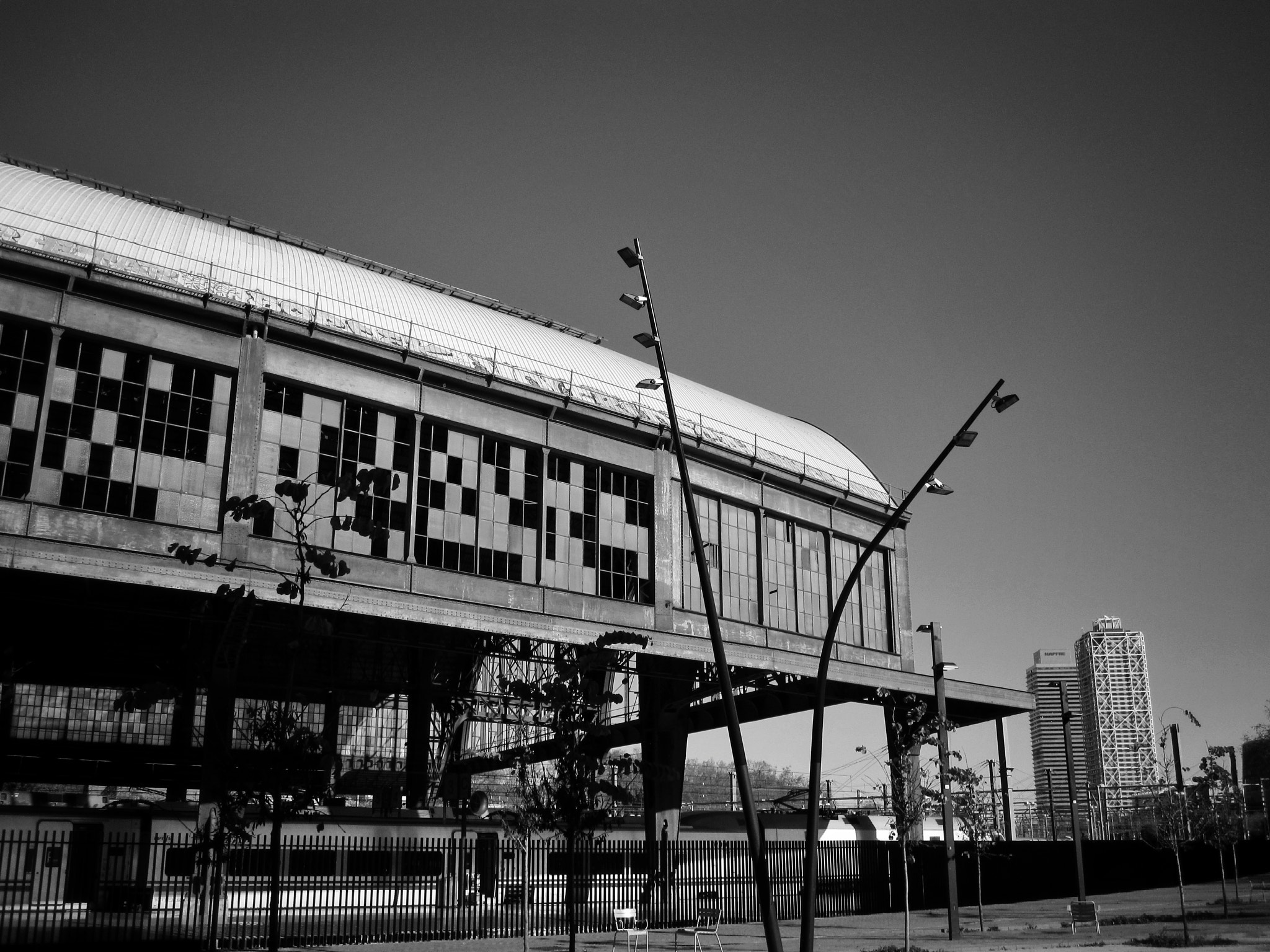 Canon PowerShot SD780 IS (Digital IXUS 100 IS / IXY Digital 210 IS) sample photo. Estacion photography