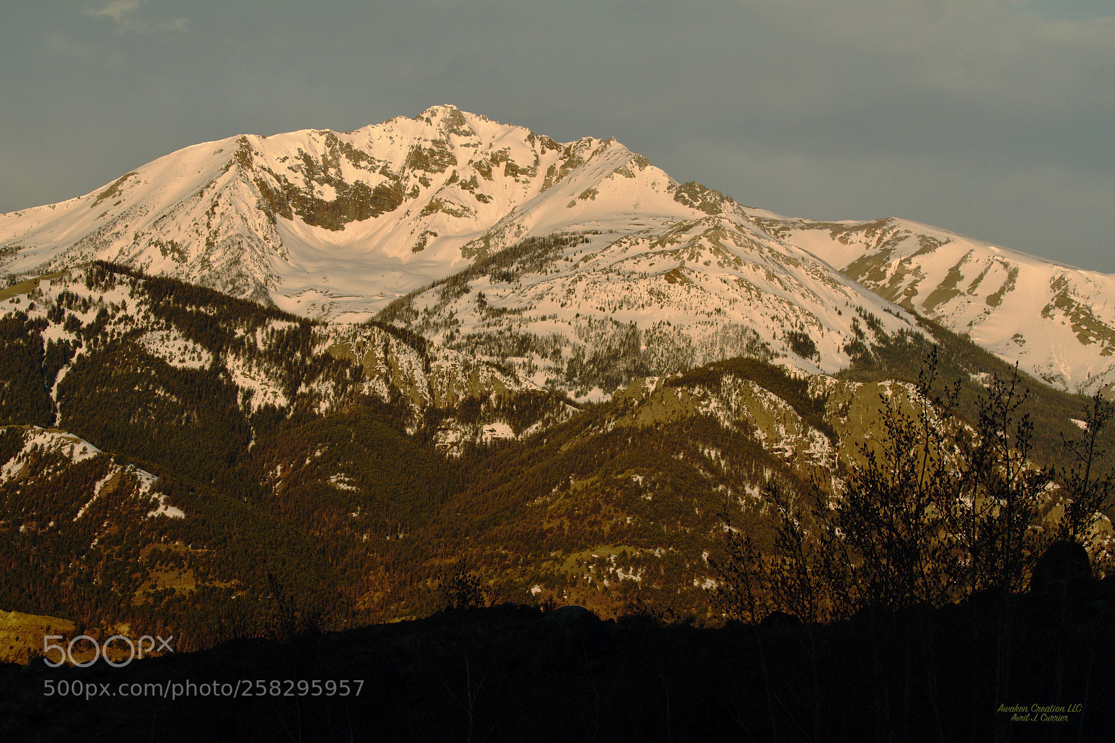 Canon EOS 7D sample photo. Electric peak-spring photography