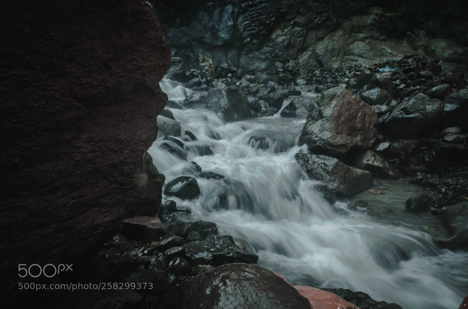 Nikon D5100 sample photo. Arroyo de la catarata photography