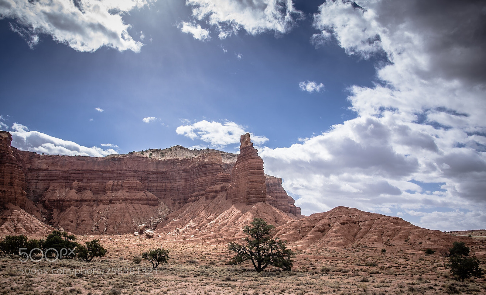 Pentax K-3 II sample photo. Chimney rock, capital reef photography