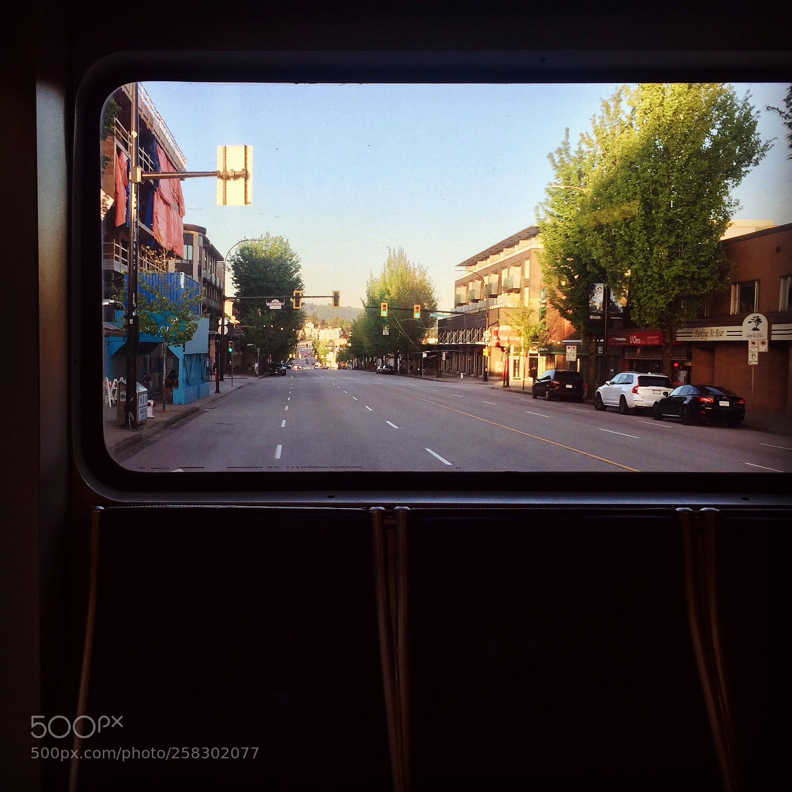 Apple iPhone 6 sample photo. Bus photography