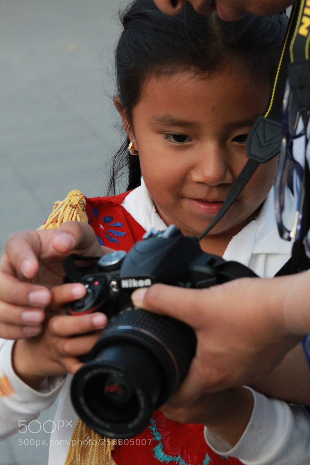 Canon EF 75-300mm f/4-5.6 sample photo. Primer encuentro photography