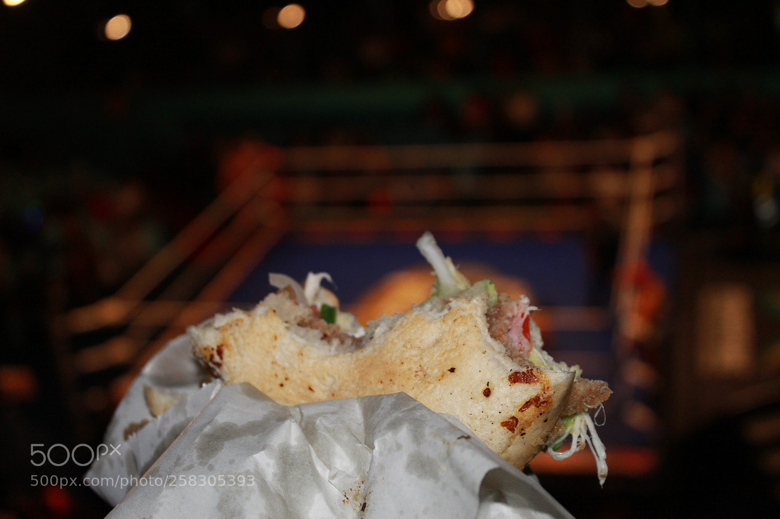 Canon EOS 1300D (EOS Rebel T6 / EOS Kiss X80) sample photo. Lucha libre photography