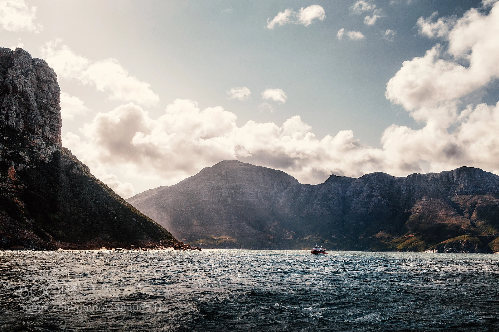 Canon EOS 6D sample photo. Between mountains photography