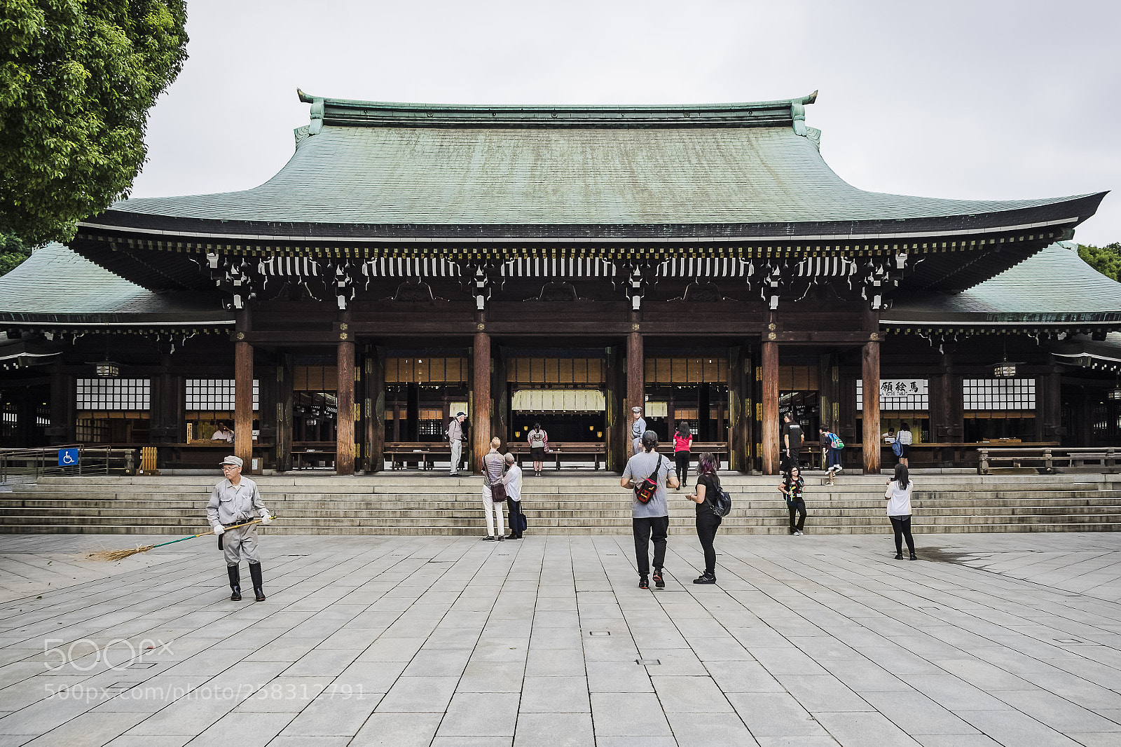 Fujifilm X-T1 sample photo. Meiji shrine photography