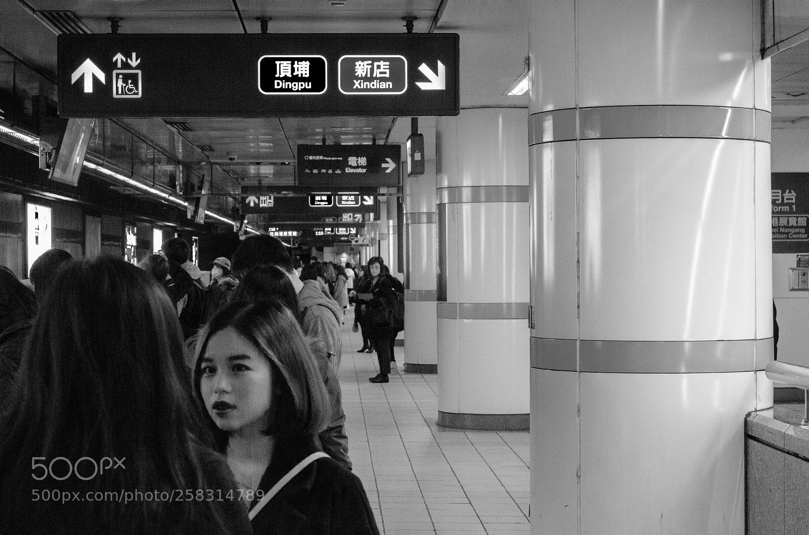 Nikon D7000 sample photo. Waiting for the underground photography