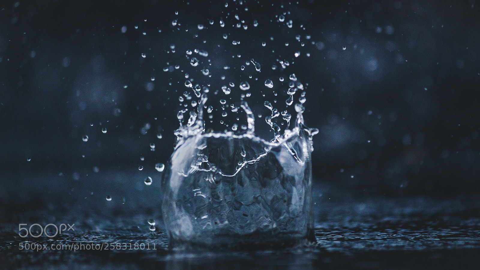 Canon EOS 650D (EOS Rebel T4i / EOS Kiss X6i) sample photo. Drop explosion photography
