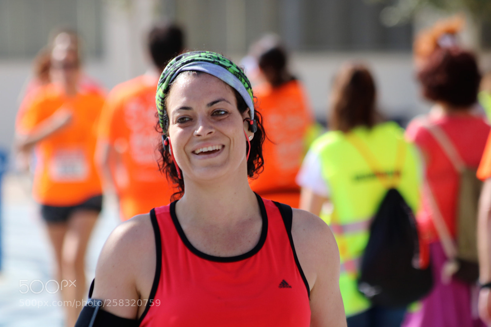 Canon EOS 750D (EOS Rebel T6i / EOS Kiss X8i) sample photo. Marathon runners photography