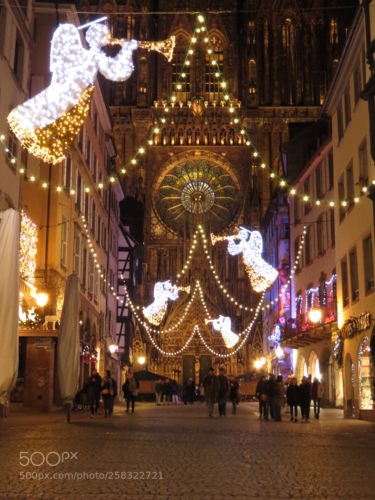 Canon PowerShot SX60 HS sample photo. Chrismas lights.. photography