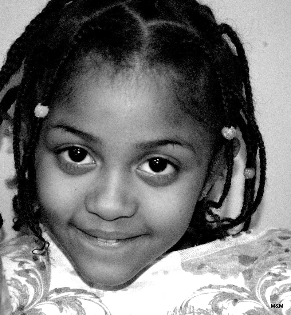 Nikon D3000 sample photo. Serie retrato. photography