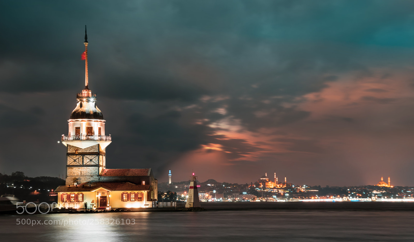 Nikon D5300 sample photo. Maiden's tower photography