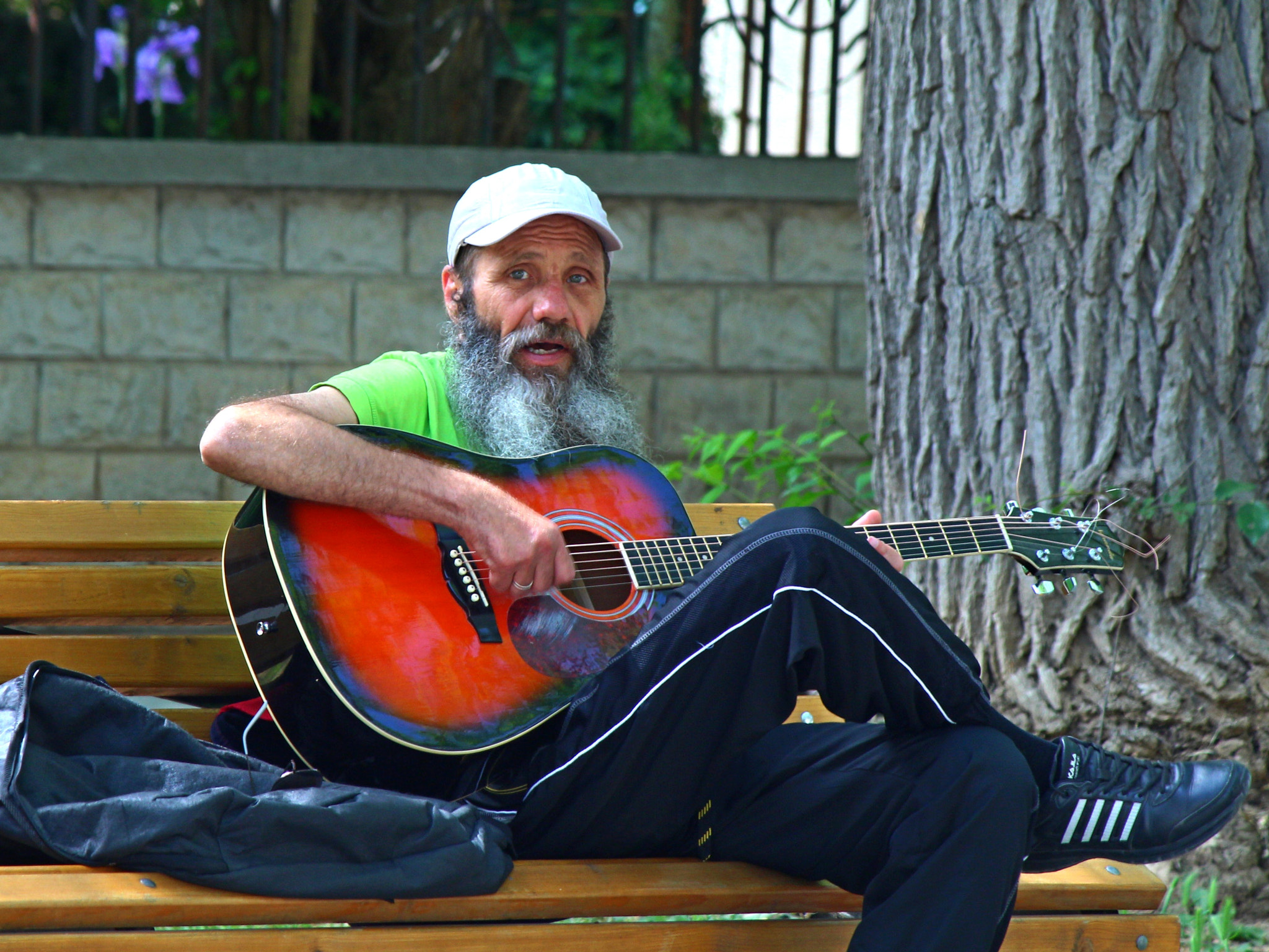 Canon EF-S 55-250mm F4-5.6 IS sample photo. Guitarrr photography
