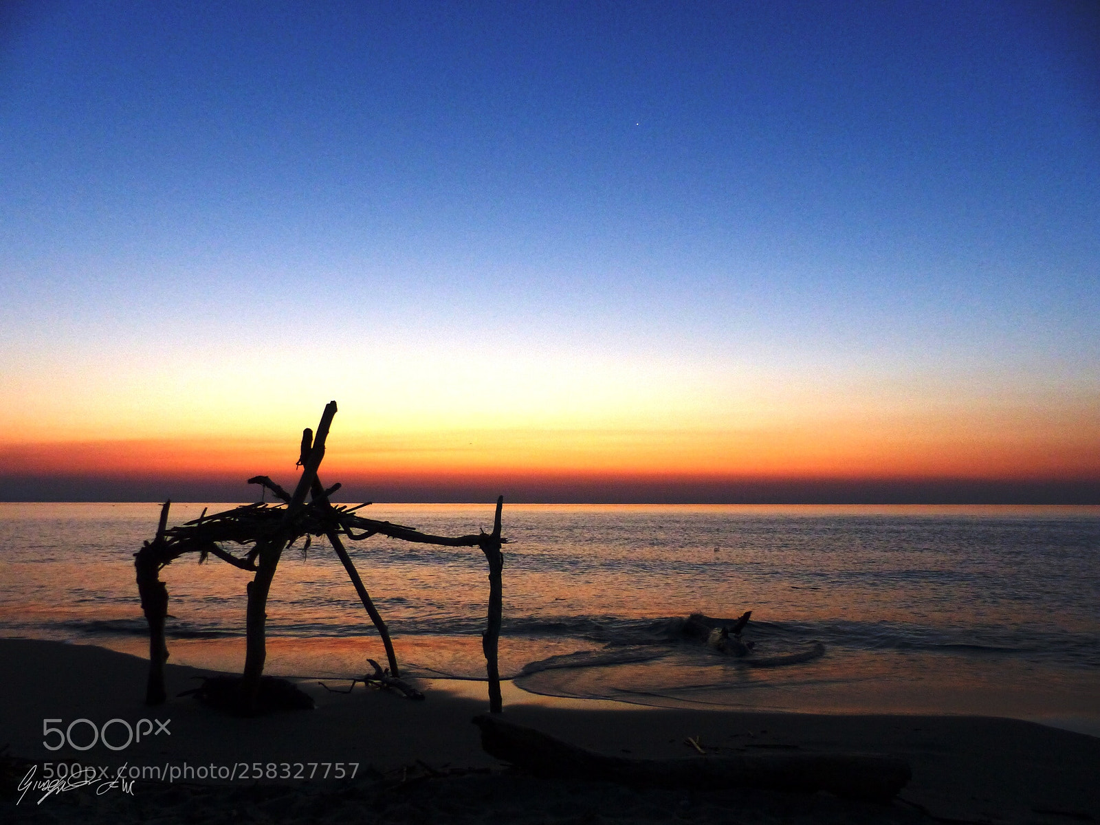 Panasonic Lumix DMC-FZ200 sample photo. Sunrise at the sea photography