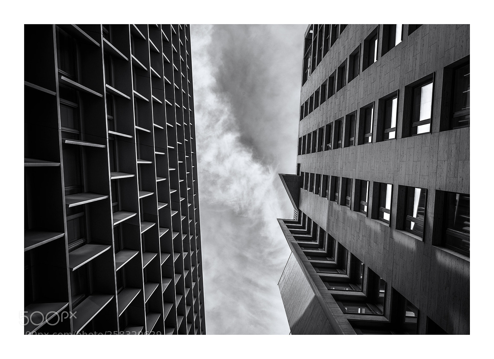 Nikon D810 sample photo. A glimpse of sky photography