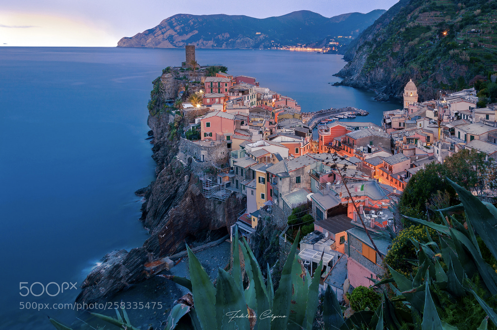 Nikon D90 sample photo. Vernazza before sunrise photography