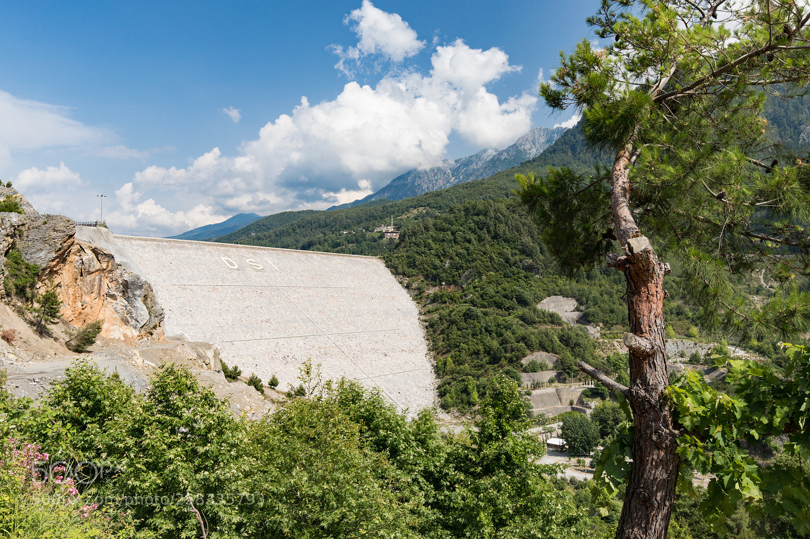 Canon EOS 6D Mark II sample photo. Dam on dimcay river photography