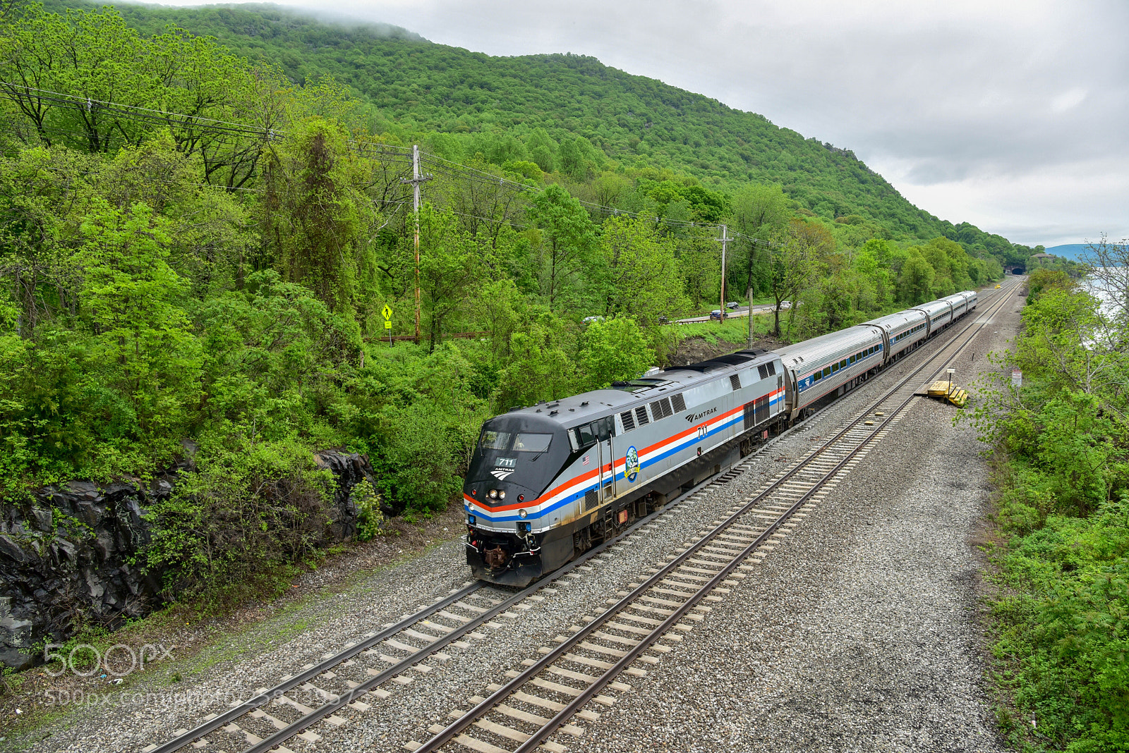 Nikon D750 sample photo. Amtrak flying by breakneck photography