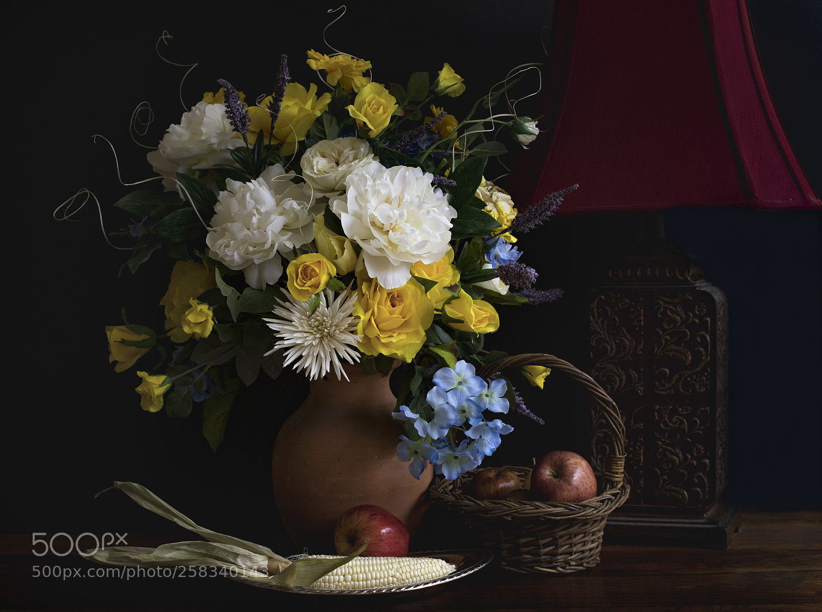 Canon EOS 6D Mark II sample photo. Bouquet apples and corn photography