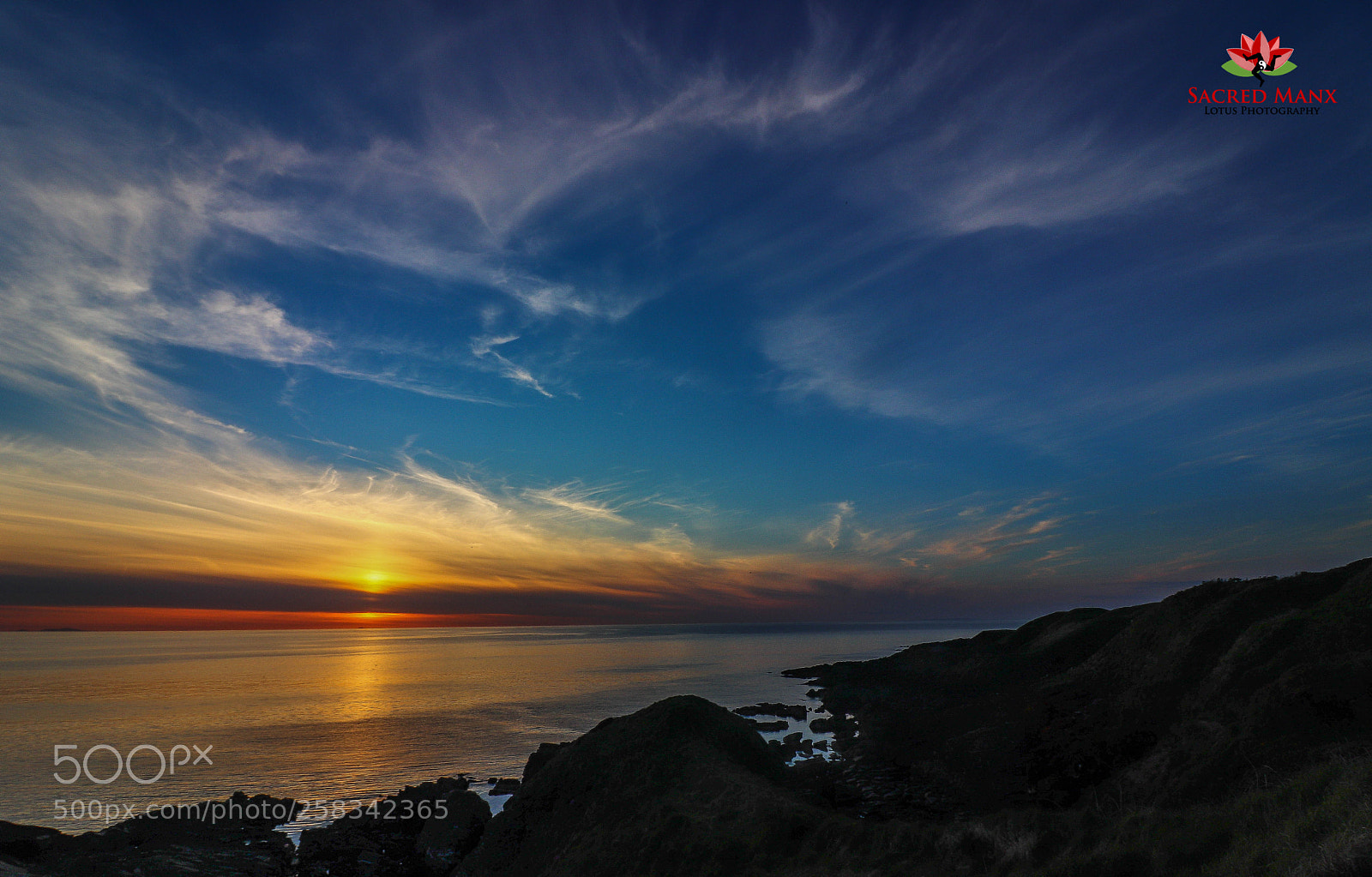 Canon EOS 77D (EOS 9000D / EOS 770D) sample photo. Whispy clouds photography