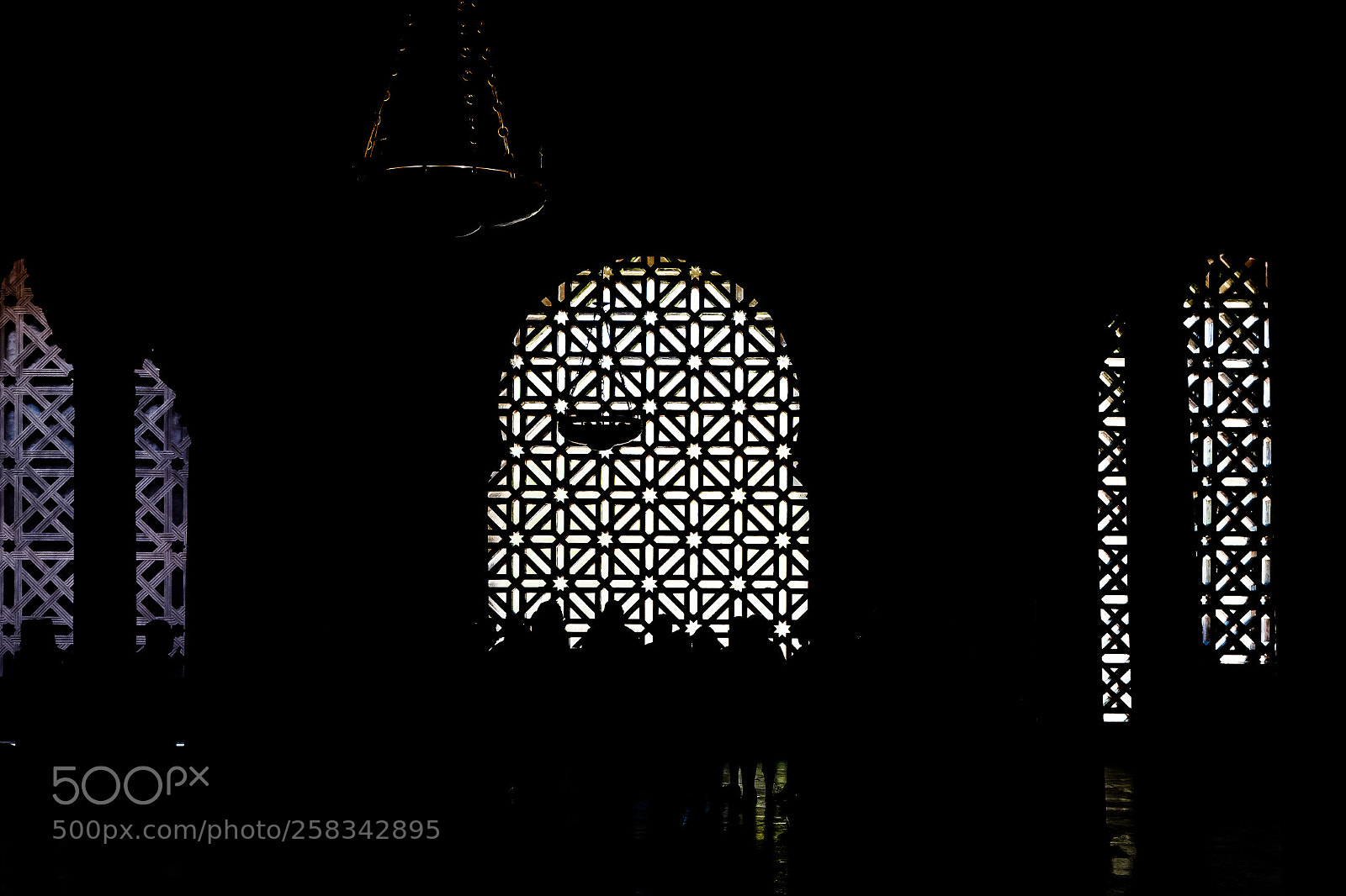 Sony a6300 sample photo. Silhouttes in the mezquita photography