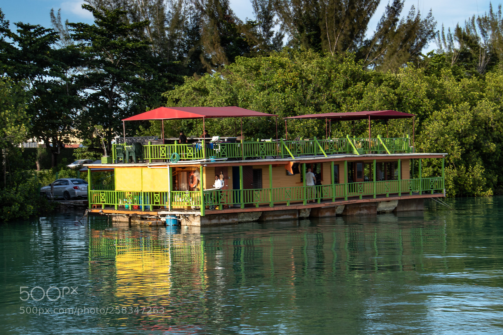 Canon EOS 80D sample photo. Houseboat grill photography