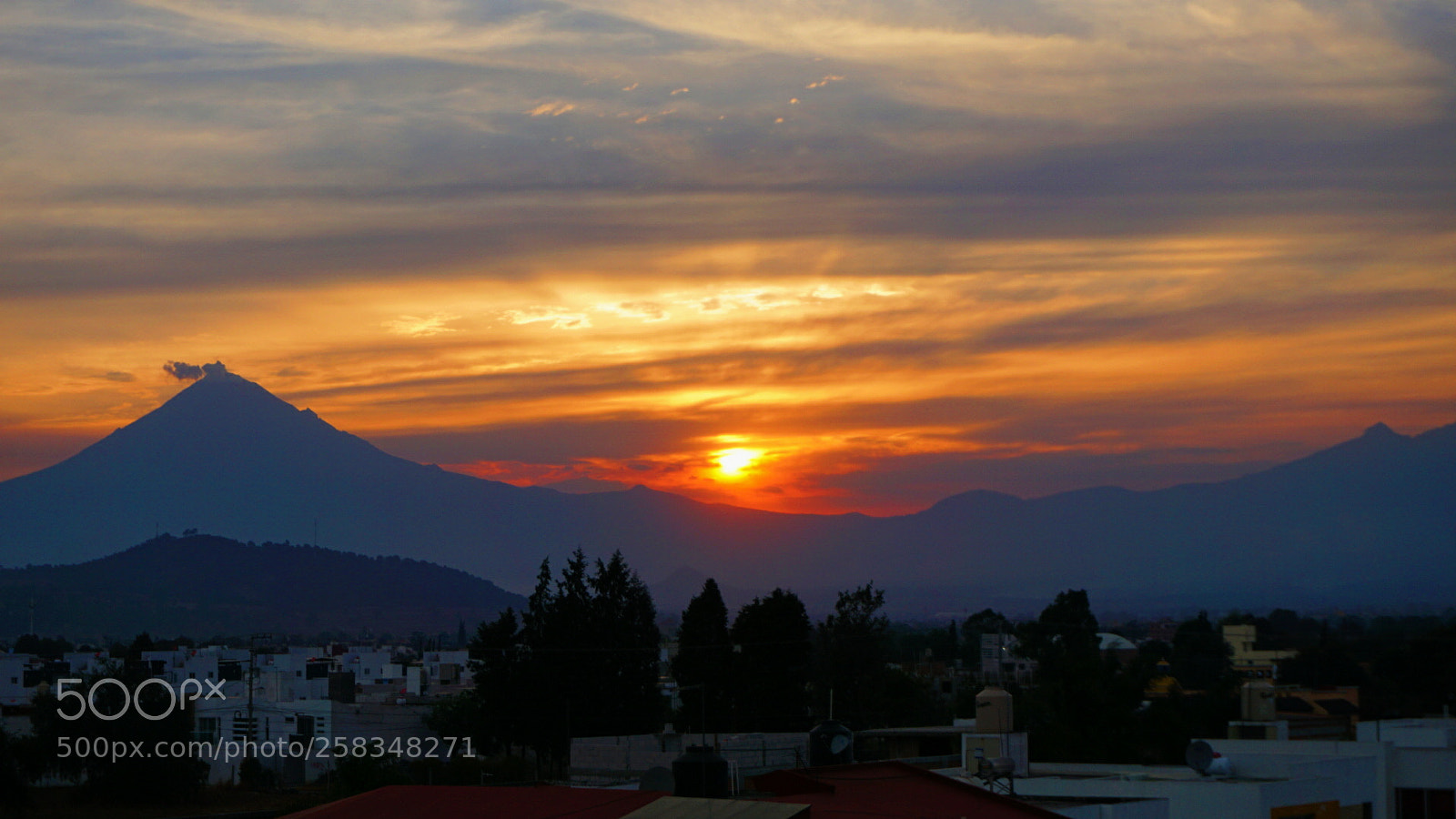 Sony a6000 sample photo. Red sun photography