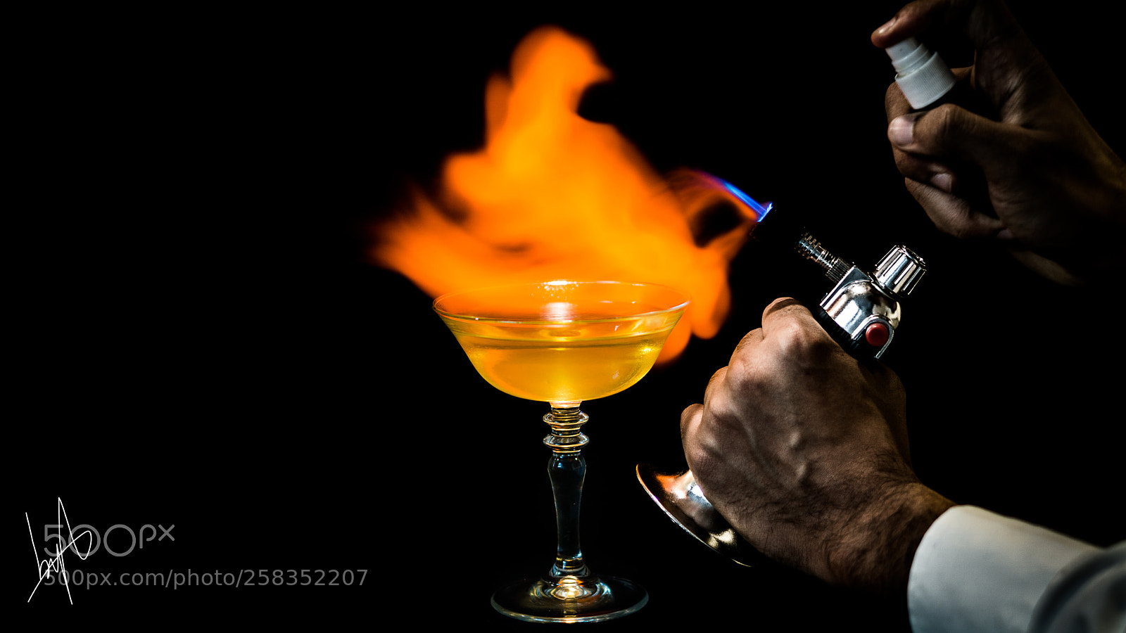 Sony a6000 sample photo. Gold foundry photography