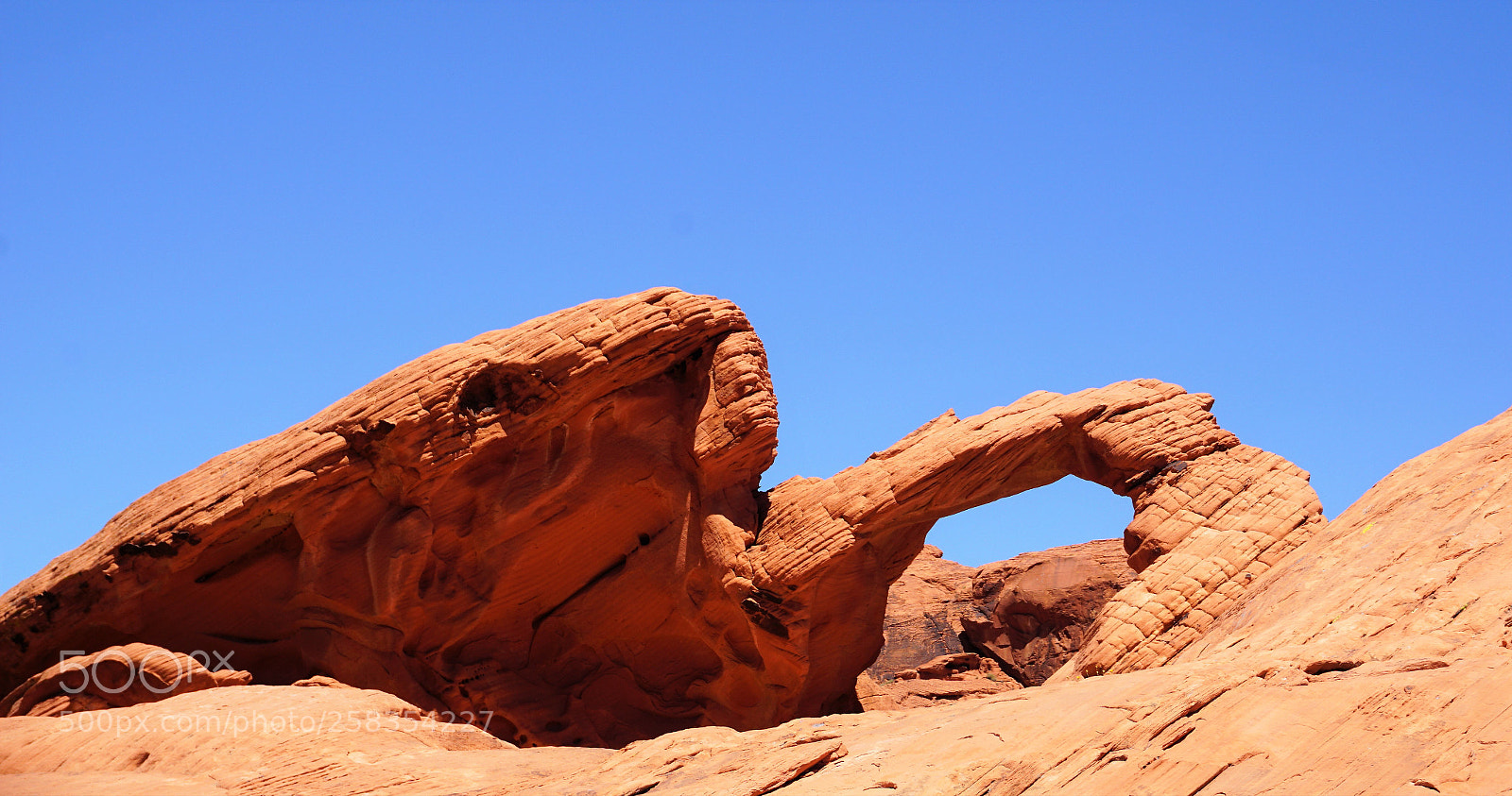 Sony a6000 sample photo. Arch rock - valley photography