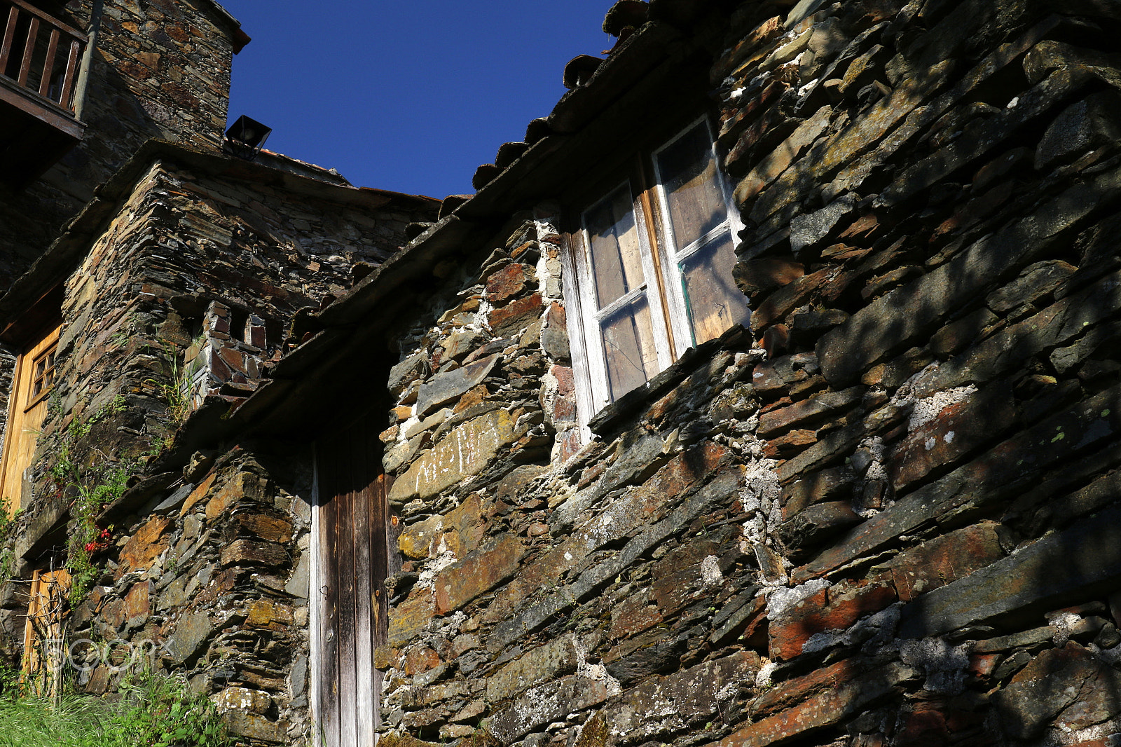 Canon EF 24-70mm F4L IS USM sample photo. Old places photography