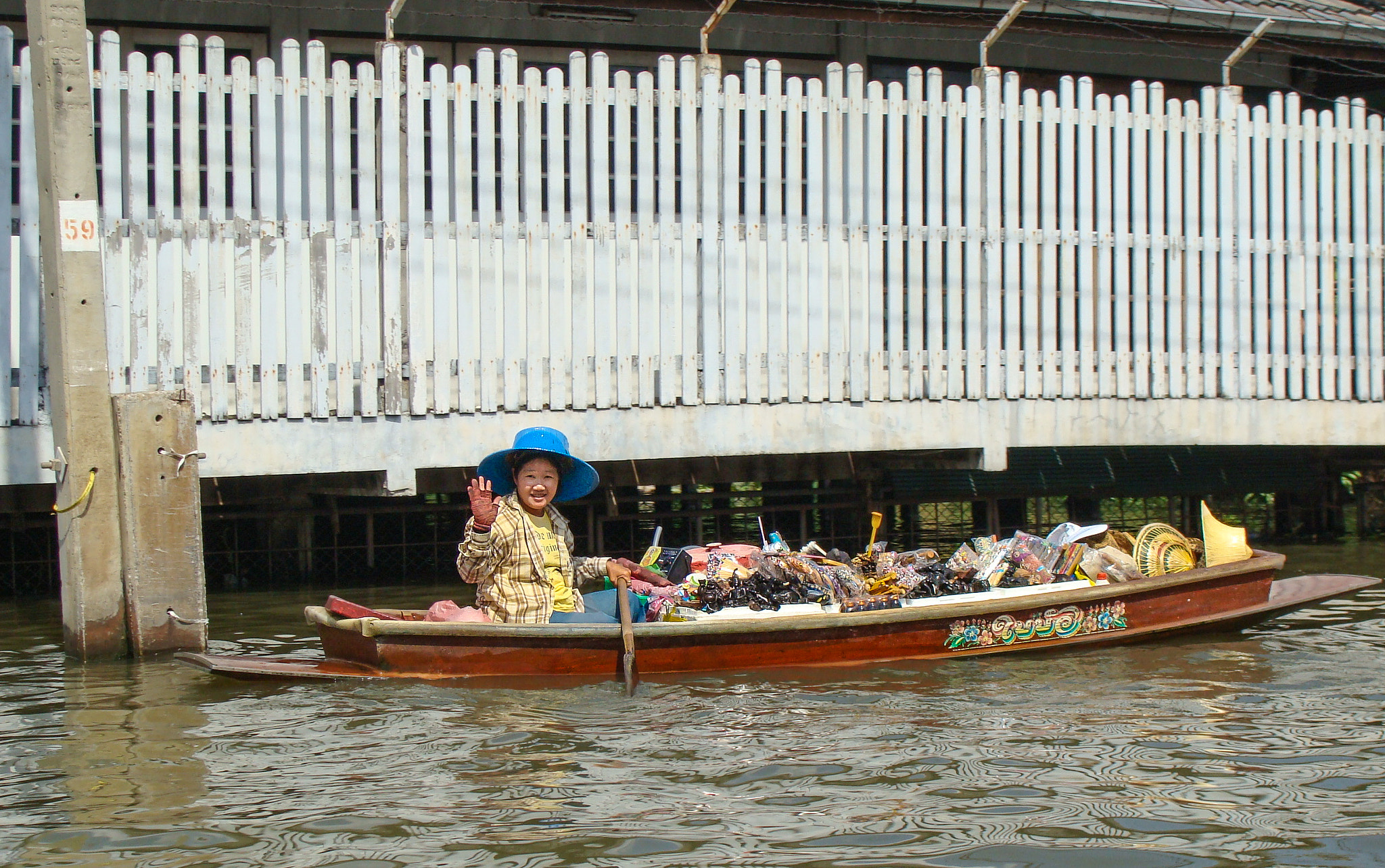Sony DSC-H3 sample photo. Bangkok photography